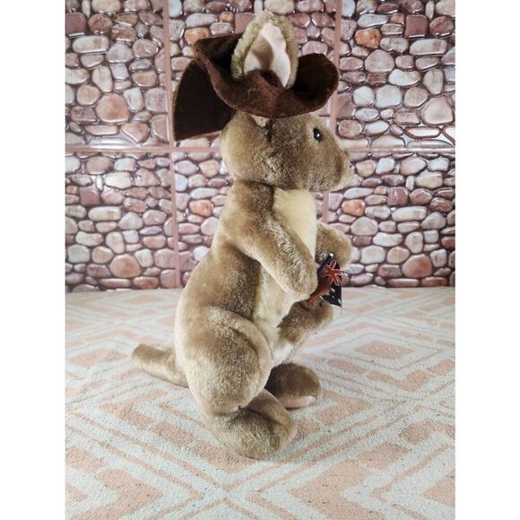 100% Australian Company Kangaroo with Joey #A93 - Picture 3 of 7